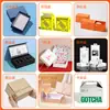 Cajas de Regalo Personalizadas de Año Nuevo, Venta Directa de Fábrica, Cajas de Empaque de Alta Gama, Cajas Rígidas Rojas Estilo Libro con Tapa Abatible, Pruebas Rápidas