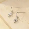 Pendientes de Plata de Ley 925 Brillantes con Rombos Incrustados de Diamante para Mujer Estilo Retro Coreano Lujo Ligero High-End Pendientes de Botón de Circonita Cúbica Accesorio Exquisito