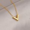 Collar de acero de titanio en tono dorado para mujer, no se decolora, lujo ligero, nicho, joyería de cadena para la clavícula, de alta gama, versátil, a la moda y para el temperamento
