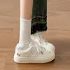 Zapatos blancos de estilo coreano súper bonitos, cómodos, no cansan los pies, para mujer, nuevos de otoño 2026, zapatos casuales, suela gruesa, zapatos de plataforma, modernos