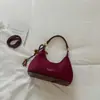 Bolsa de ombro casual, de alta qualidade, estilo coreano, uma bolsa de ombro nichada e estilosa para o dia a dia, apresentando cor sólida, design retrô e um estiloso formato crossbody.
