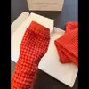 Pijama de Gaze de Algodão Xadrez Vermelho para Mulheres, Novo Estilo Primavera e Outono, com Gola Reversível, Mangas Longas e Calça Longa, Adequado para Usar em Casa e Pode Ser Usado Fora