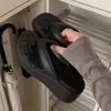 Chanclas de Suela Gruesa para Mujer 2026 Nueva Moda Antideslizantes para Exterior Verano de Gama Alta Chanclas que Aumentan la Altura para Mujer