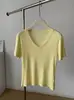 Elegante Camiseta de Lyocell Tencel con Cuello en V Estilo Old Money para Mujer, Caída Suelta y Fresca, Amigable con la Piel, Verano, Manga Corta Fina, Camiseta Básica