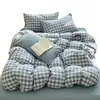 Juego de ropa de cama de cuatro piezas, estilo minimalista, 100% algodón, grado A, incluye funda de edredón, sábana bajera y funda de almohada, adecuado para dormitorios de estudiantes, juego de tres piezas