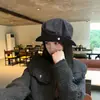 Gorra octagonal de cuero para mujer, gorra versátil, nuevo modelo 2026, gorra de boina adelgazante, gorra retro de artista para otoño e invierno, visera de copa profunda