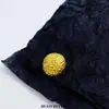 Moda Plisado Semicírculo Alto Botón Metálico Traje Camisa Gabardina Chaqueta Suéter Suéter Hebilla Decorativa