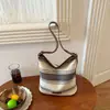 Bolso de mujer estilo minimalista modelo nuevo 2026, bolsa de lona súper popular para el día a día, gran capacidad, bolso de hombro y cruzado elegante y versátil