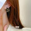 Pendientes de flor negra Aguja de Plata retro francés alto sentido nicho versátil temperamento pendientes Yiwu joyería al por mayor