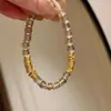 Pulseira Flor de Disco Escovado Vintage com Enrolamento de Contas, Novo Acessório de Pulseira Dourado de Alto Valor Criativo de Luxo Leve para Mulheres