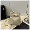 Exquisita Mini Bolsa para Mujer 2025 Nueva Verano Versátil Bolso Cruzado Estilo Moderno Super Hot Bolso Balde de un Solo Hombro
