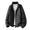 Invierno 2026 Nuevo para Hombre Cuello Alto Delgado Ligero Moda Casual Corta Cuello Alto Ligera Chaqueta de Plumas