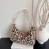 Bolsa de Corrente Estampada de Leopardo Tendência 2025 Nova Retro Personalidade Simples Moda Casual Ombro Axila Bolsa Meia-Lua