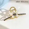 Presilha de Cabelo de Borboleta Fofa com um Toque Elegante~ Piranha de Cabelo de Alta Qualidade para Mulheres, Presilha Grande para a Parte de Trás da Cabeça, Acessório de Cabelo Tipo Piranha para Outono e Inverno