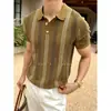 Camisa Polo Rayada de Solapa Estilo Lujo Ligero Old Money Retro Manga Corta para Hombre Tendencia Sensación de Alta Gama Verano Camiseta de Punto Fino