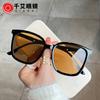 Gafas de sol personalizadas de moda 2023 para mujer, con montura negra antiultravioleta, color té, para miopía, gafas de conducción de moda para hombre.