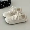 Zapatos casuales transpirables de suela blanda para mujer, colección otoño 2026, zapatos planos para mujer, zapatillas de entrenamiento alemanas, cómodos para usar todo el día, zapatillas blancas, zapatillas de skate para mujer