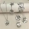 Joias Transfronteiriças Europeias e Americanas com Design de Textura Plissada, Brincos Florais, Colares, Pulseiras, Tornozeleiras, Anéis e Conjuntos de Braceletes para Mulheres