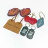 Chaveiros de couro personalizados com logos em relevo, preenchidos com algodão, pingentes de couro genuíno, acessórios de couro e etiquetas de couro