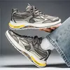 Tênis plataforma retrô color block estilo coreano, perfeitos para o outono, com cabedal em malha respirável, adequados para atividades ao ar livre, deslocamento, corrida e uso casual.