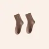 Calcetines calcetines de media pantorrilla para hombre forrados de polar engrosados calcetines de piso para otoño e invierno color liso calcetines de toalla medias cálidas de rizo hombres