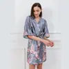 Bata de Seda de Grulla para Hombre y Mujer de Primavera y Verano Estampada Pareja Delgada Femenina Novia Larga de Boda Novia Vestido de Mañana