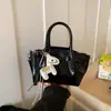 Bolsa de Ombro Transversal Feminina 2026 Nova Tendência Primavera Alta Moda Versátil para o Dia a Dia com Design de Cesta de Legumes