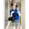 Camiseta de Punto Azul Elegante con Cuello Solapa, Hombro Recto, Manga Corta para Mujer, Nueva Colección Verano 2026, Versátil, Casual, Rejuvenecedora