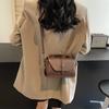 Bolsa pequena super quente feminina outono e inverno vintage all-match 2024 nova moda bolsa crossbody feminina portátil trabalho pequena bolsa