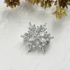 Broche de Floco de Neve com Zircônia Total Transfronteiriço Novo Produto Corsage de Luxo Acessível de Alto Padrão Elegante Elegante Xiyin Temu Amazon Mais Vendido Europa