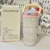 Taza de Café de Alta Calidad para Niñas con Exquisito Patrón a Cuadros, Taza con Popote Estilo Ins, Taza Térmica Portátil con Asa de Acero Inoxidable Venta al por Mayor