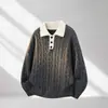 Suéter de gola polo com blocos de cor, outono/inverno 2026, unissex, caimento solto, versátil, trançado, estilo inspirado em dopamina