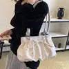 Bolso Grande Arrugado con Remaches Dulce Fresco para Mujer 2026 Nueva Moda Bolso Tote con Textura Tejida Bolso de Hombro de Verano de Alta Gama