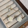 Aretes franceses delicados retro de cristal rosa con forma de flor para mujer aguja de plata s925 diseño de nicho aretes elegantes de alta gama