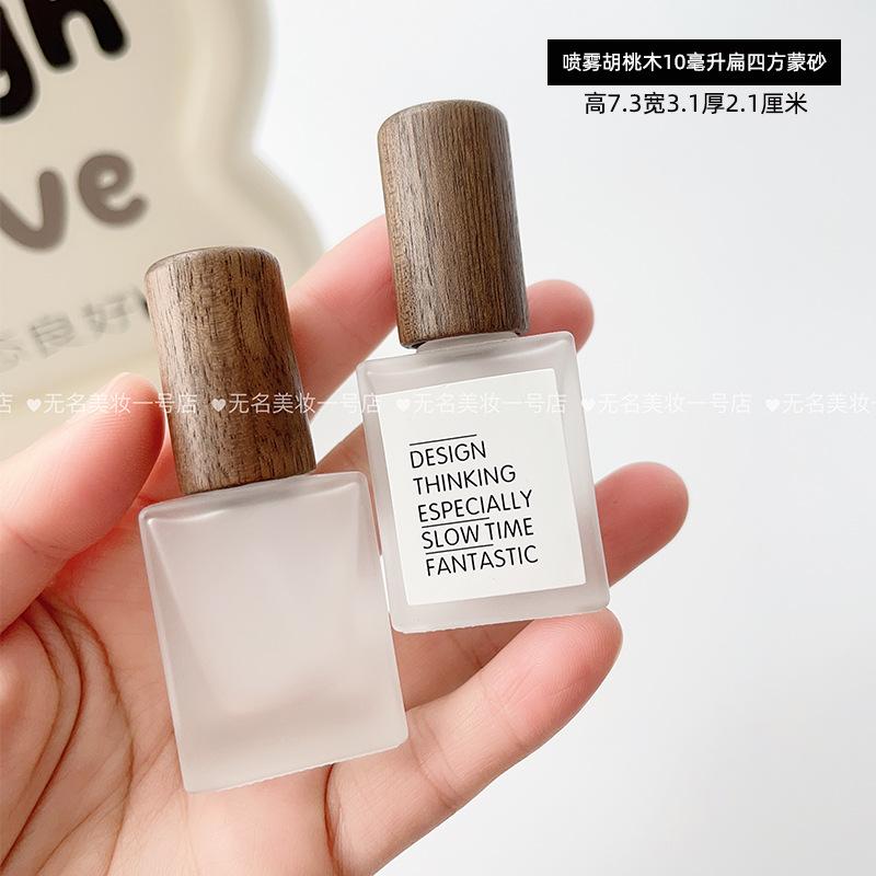 胡桃木10毫升扁四方蒙砂.jpg