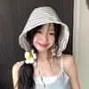 Sombrero de Pescador Rayado Estilo Francés para Mujer, Nuevo Modelo de Verano, Versátil, Ala Ancha, Sombrero Tipo Cubo Adelgazante, Sombrero para Protección Solar