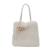 Yuezhi 2026 bolso de felpa de alta gama para principios de otoño, bolso de hombro tipo tote elegante y atractivo, bolso de mano moderno y chic