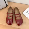 Zapatos de tacón de cerdo con dedos divididos para mujer Estilo Retro Correa Única Zapatos Mary Jane 2026 Nuevos Planos de Suela Suave Boca Baja