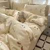 Conjunto de Roupa de Cama Quatro Peças em Algodão 100% Estilo Ins, Fresco e Simples para Estudantes, Conjunto de Roupa de Cama Três Peças com Capa de Edredom e Lençol Fresco e Simples para Dormitório