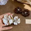 Pendientes de Moda Sencillos con Flor de Cuentas de Cristal Aguja Plateada, Pendientes de Lujo Ligero de Gama Alta, Elegantes Accesorios para Orejas con un Diseño Único
