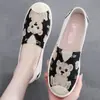Zapatos de tela antiguos de Beijing para mujer, moda de otoño, nuevos zapatos de lona sin cordones, suela suave, combinables, elegantes, de una sola capa para madre.