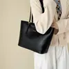 Bolsas de Mujer Transfronterizas 2026 Nueva Moda Retro Bolsas de Gran Capacidad para Mujeres Versátil Simple Casual Bolso de Hombro Tote
