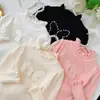 Suéteres de Menina para Primavera e Outono Moda Bebê Infantil Personalizado Tendência Doce Renda Gola Alta Meia Pérola Borboleta Suéter