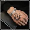 OX Cara sonriente malvada Jugo de hierbas Pegatina de tatuaje Impermeable Duradera Mano de hombre Dorso de la mano Dedos Payaso oscuro Pegatina con patrón genial