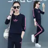 Conjunto Deportivo Casual para Mujer Primavera y Otoño 2025 Nuevo Estilo Coreano Talla Grande Holgado Aspecto Adelgazante Mangas Largas para Correr Conjunto de Dos Piezas Moderno