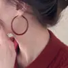 Otoño e Invierno 2025 Estilo Caliente Nuevo Estilo Retro Estilo Hong Kong Aro Sencillo Aros Exagerados Pendientes de Diseño de Alta Gama Pendientes Grandes para Mujer