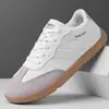 Zapatos de Punta Ancha Estilo Nuevo para Parejas, Zapatos de Entrenamiento Casual Planos para Hombre, Tenis Ligeros con Cordones Estilo Retro, Venta Directa del Fabricante