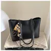 Bolso para Mujer 2025 Nuevo Bolso de Mano de Alta Gama Bolso Tote Gran Capacidad Color Sólido Bolso de Hombro para el Trabajo Bolso de Axila