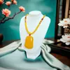 Pingente Antigo de Cera de Abelha Gota d'Água Quadrado Jade Óleo de Galinha Âmbar Âmbar Corrente de Suéter Masculina e Feminina Colar Original