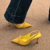 Salto Alto Amarelo Limão Apontado Estilo Francês Primavera 2026 para Mulheres, Combinado com Saias, Sandálias de Salto Agulha Fechadas em Camurça, Sapatos Individuais Elegantes
